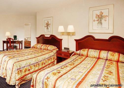 Rodeway Inn Skyland Гатлінбург Номер фото